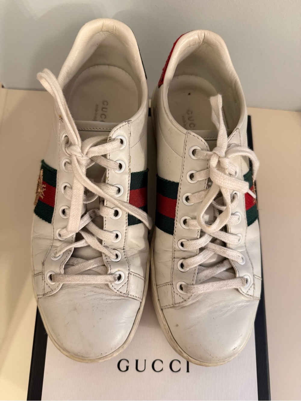 Classic Gucci Ace Embroidered Bee Sneakers with Box & Dust Bag